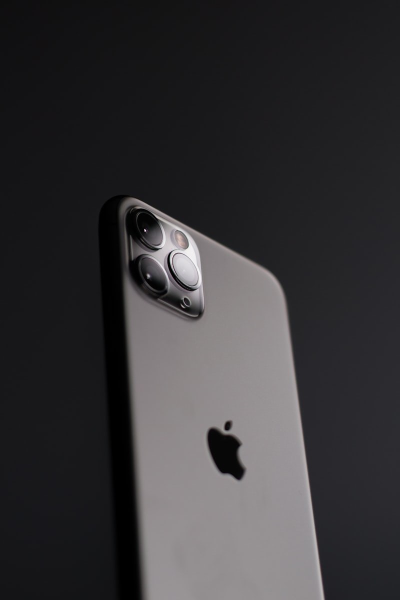 iPhone 16